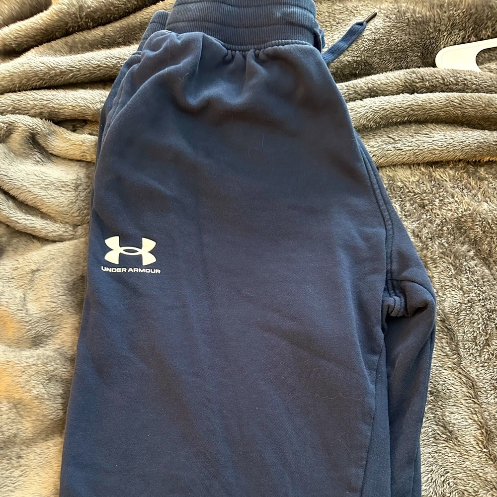 Under Armour Men’s Sweatpants- Size Large- Great condition